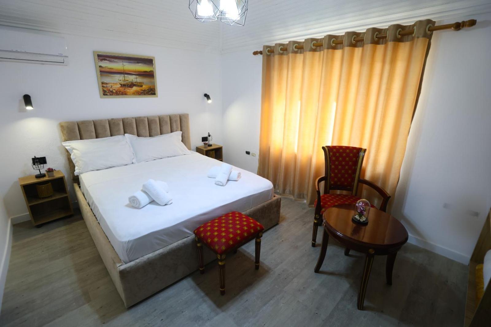 Vila Alizee Hotel Tirana Bagian luar foto