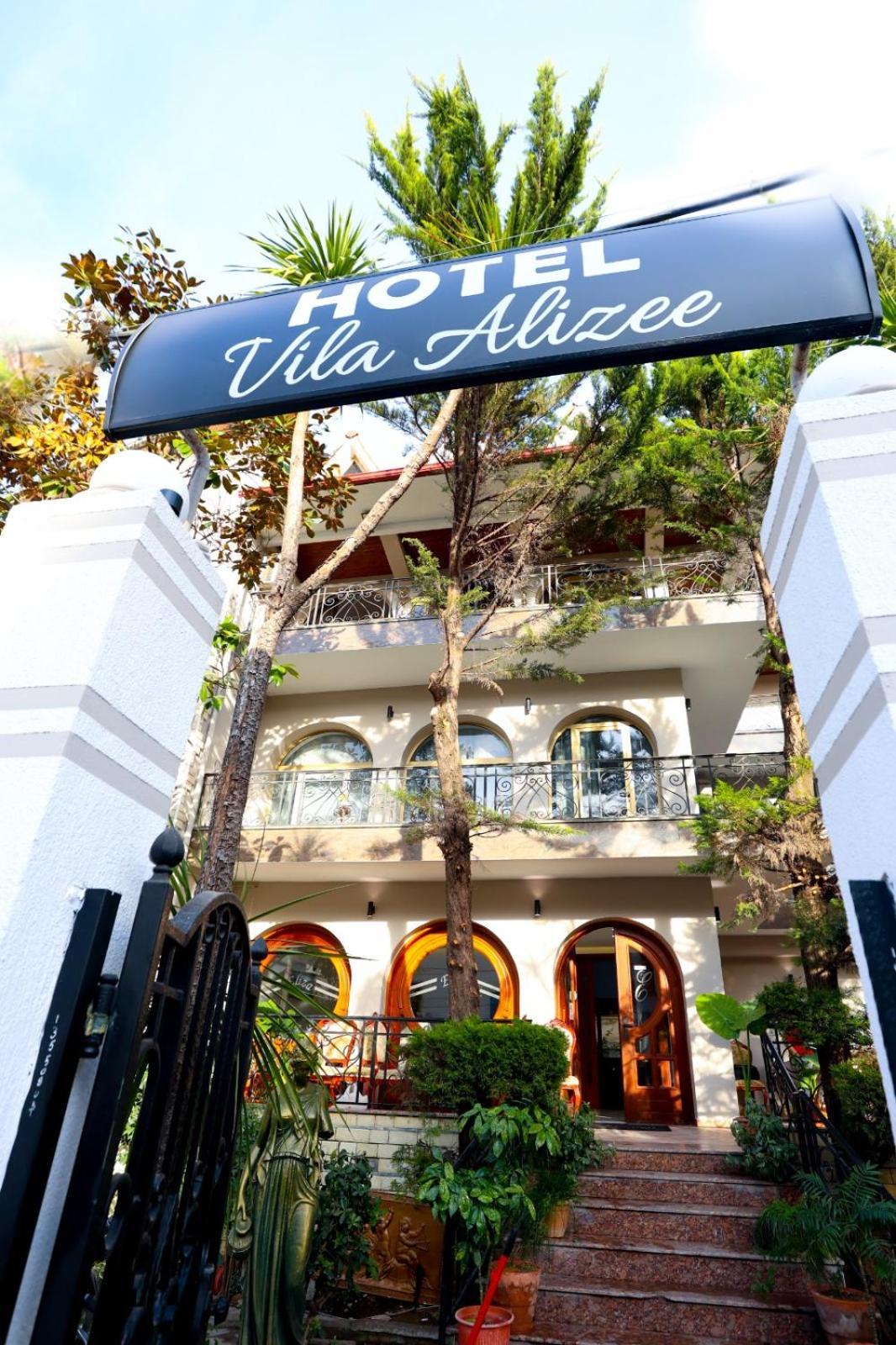Vila Alizee Hotel Tirana Bagian luar foto